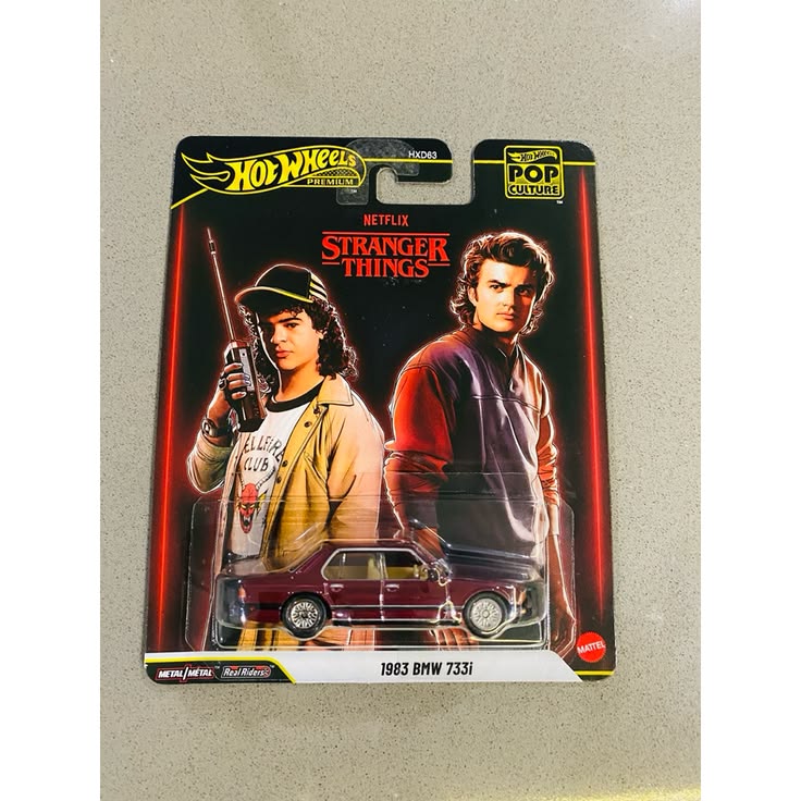 Hot Wheels Premium Pop Culture – Stranger Things 1983 BMW 733i